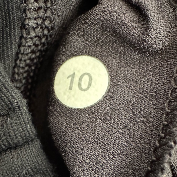 Lululemon No Limit Tank Black Excellent Condition Size 10 - Picture 7 of 8